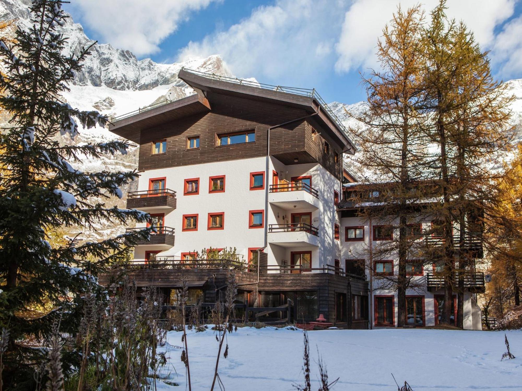 Contemporary Apartment In Breuil Cervinia Near Ski Area Екстер'єр фото